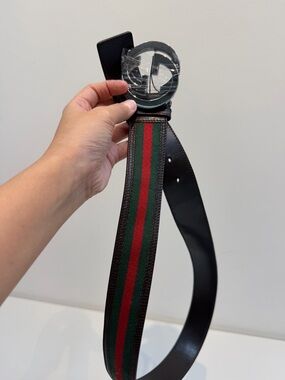 Gucci Black Leather Belt with Green and Red Center Stripe size 4*90cm